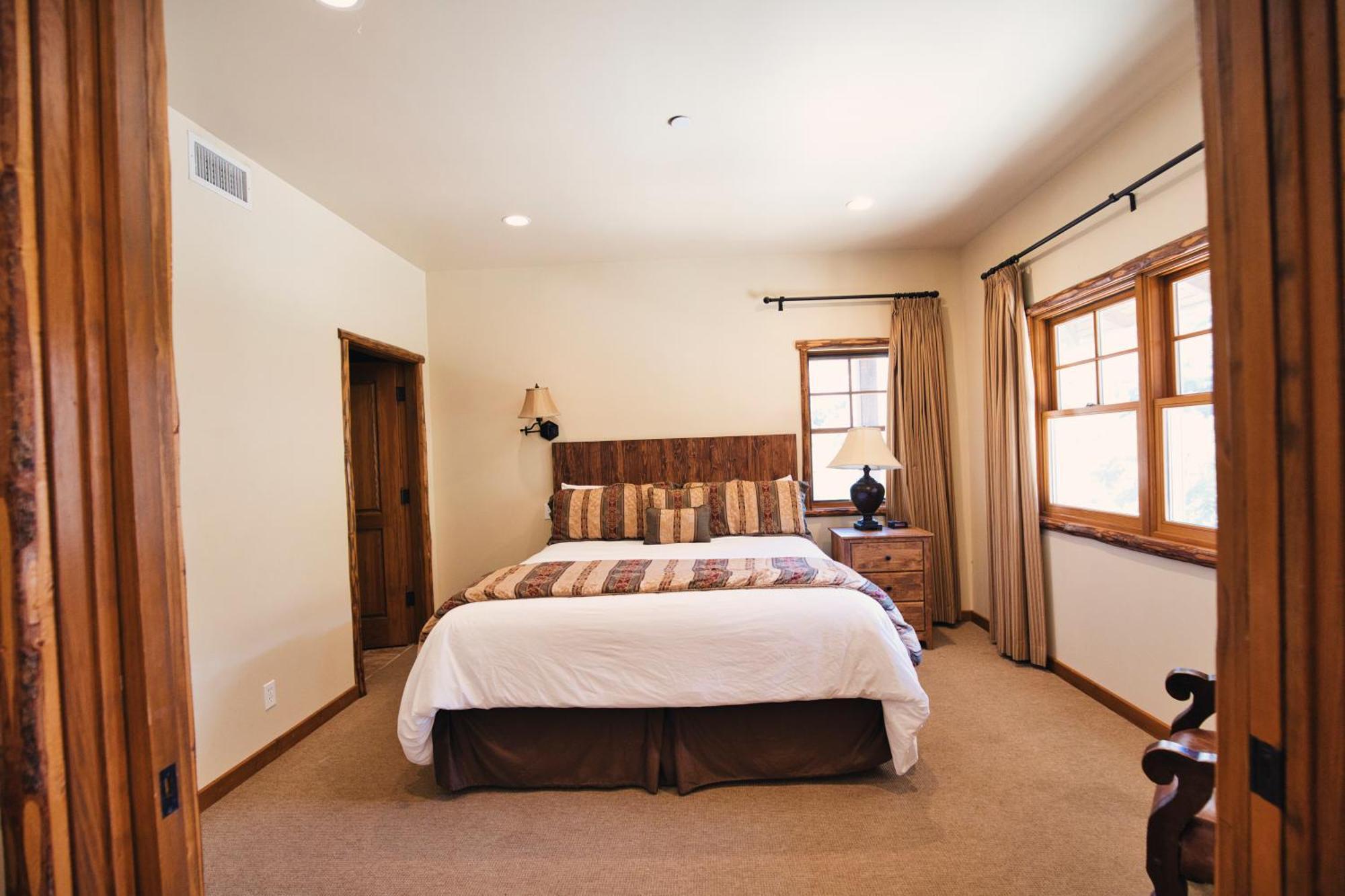Circle Bar B Guest Ranch Hotel Capitan ภายนอก รูปภาพ